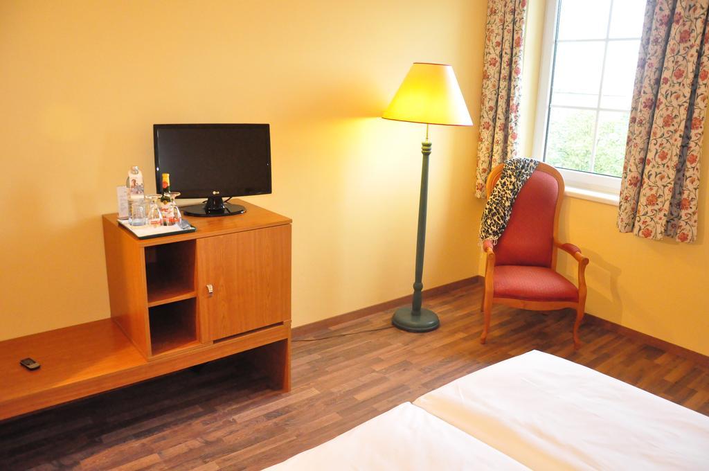 Stadthotel Deutsch Wagram Kültér fotó