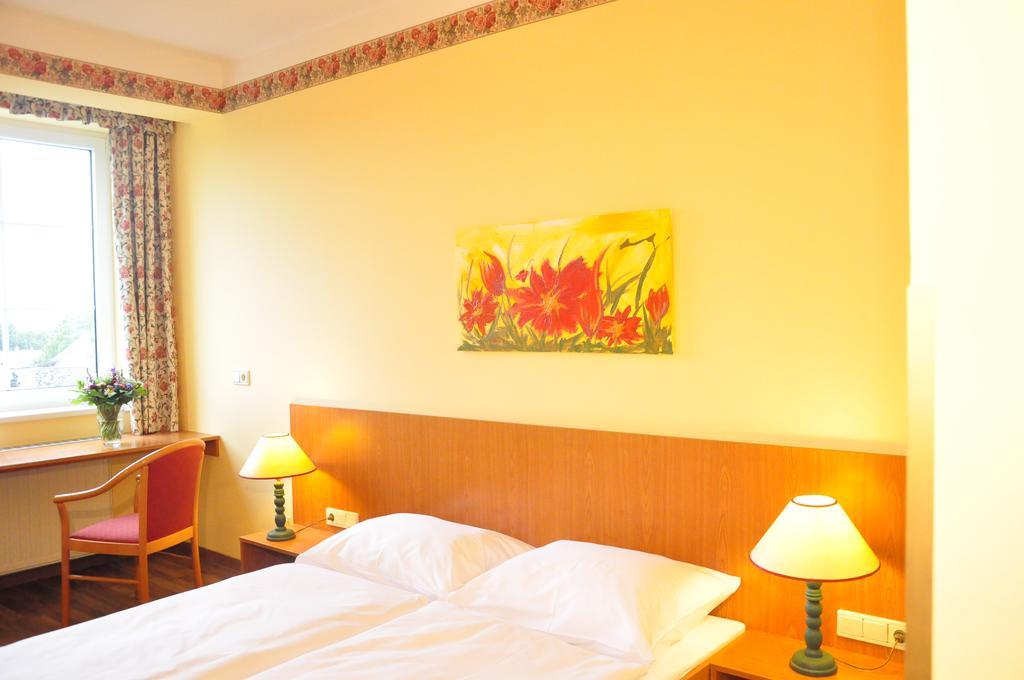 Stadthotel Deutsch Wagram Szoba fotó