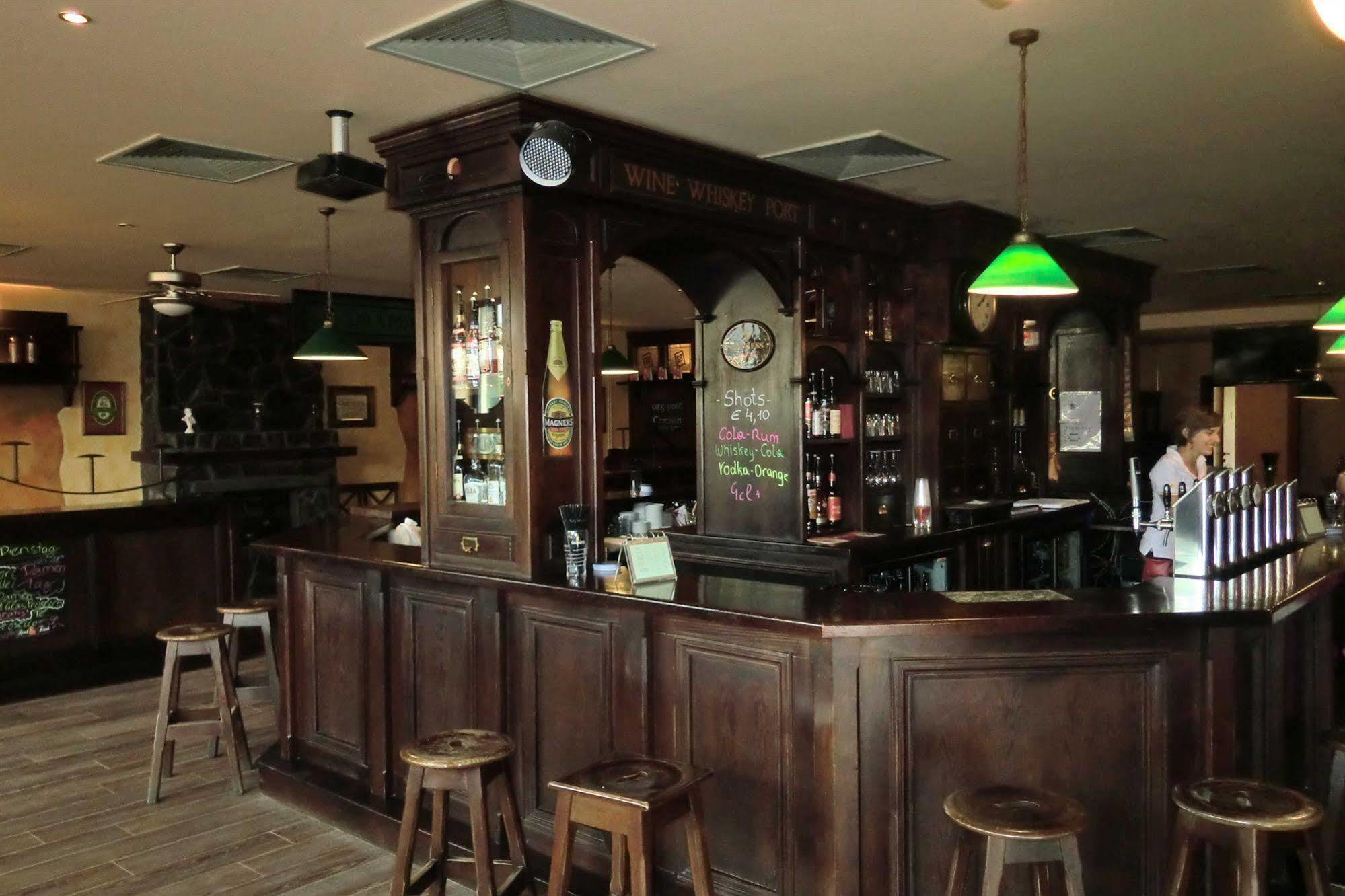 Stadthotel Deutsch Wagram Kültér fotó